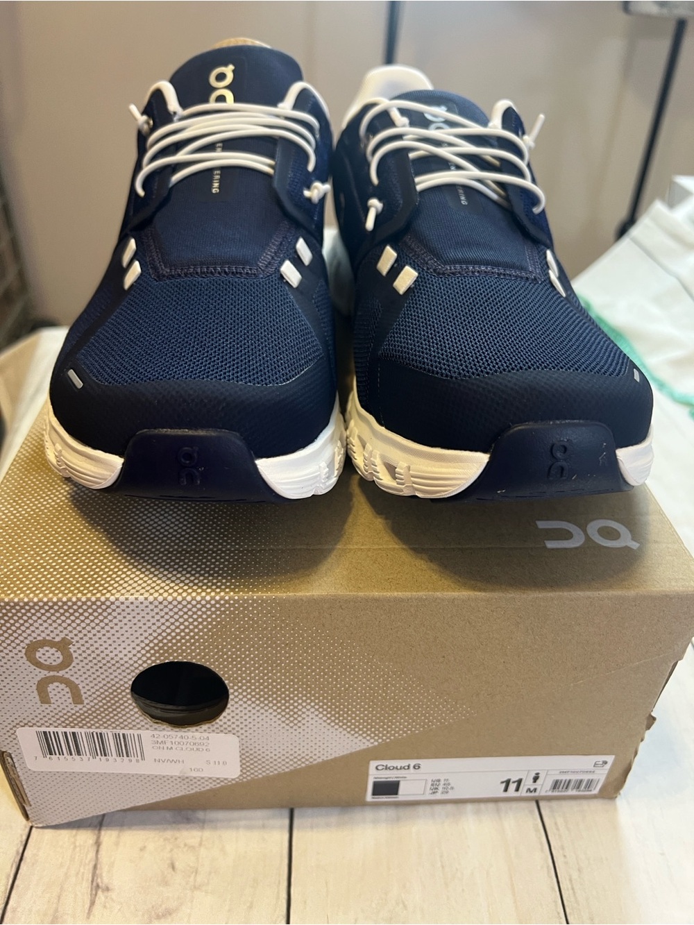 On Running Cloud 6 Sneakers Men’s 11 Midnight White NIB